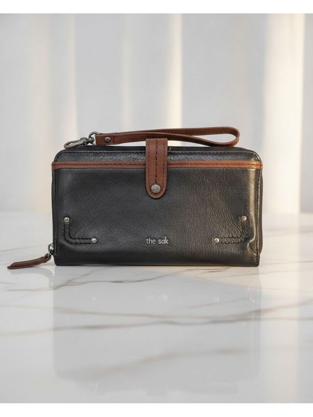 The Sak Iris Large Smartphone Crossbody Wallet
